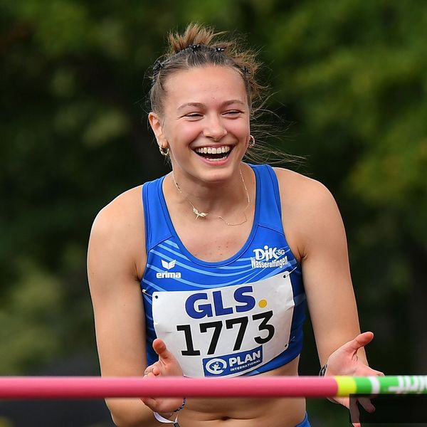 Leonie Kroter (DJK SG Wasseralfingen) gewinnt Gold im weiblichen U23 Siebenkampf.